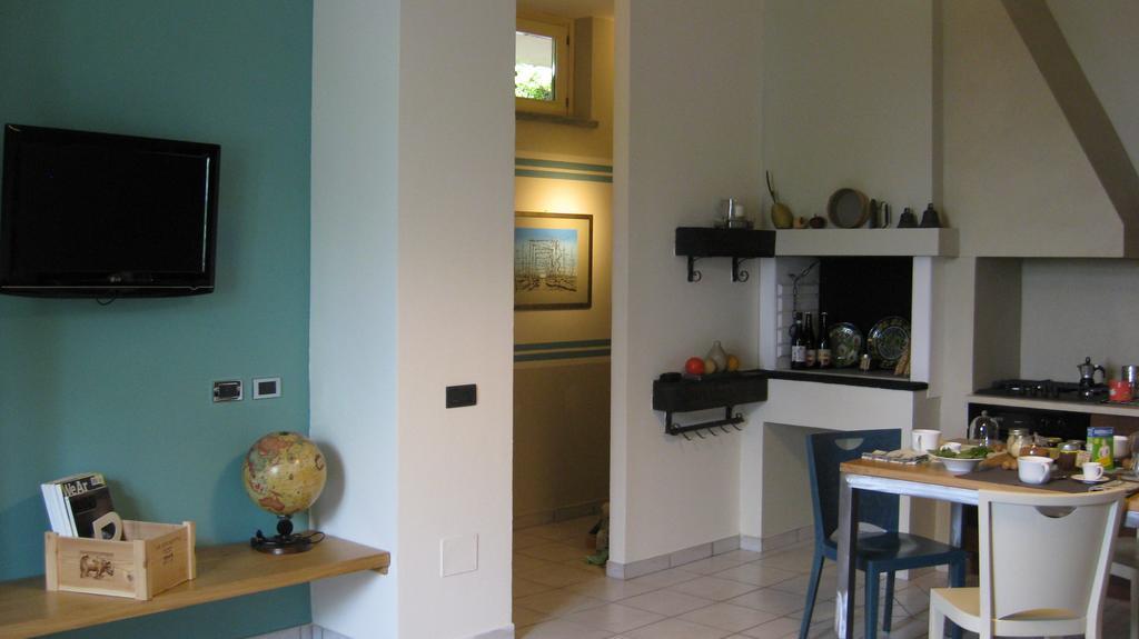 Holiday Home Cannubi In บาโรโล ภายนอก รูปภาพ